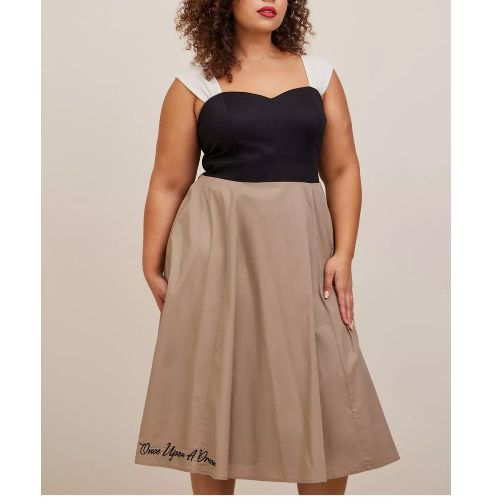 Torrid Disney Princess Sleeping Beauty Cosplay Costume Swing Midi Retro Dress 2X - Picture 2 of 3